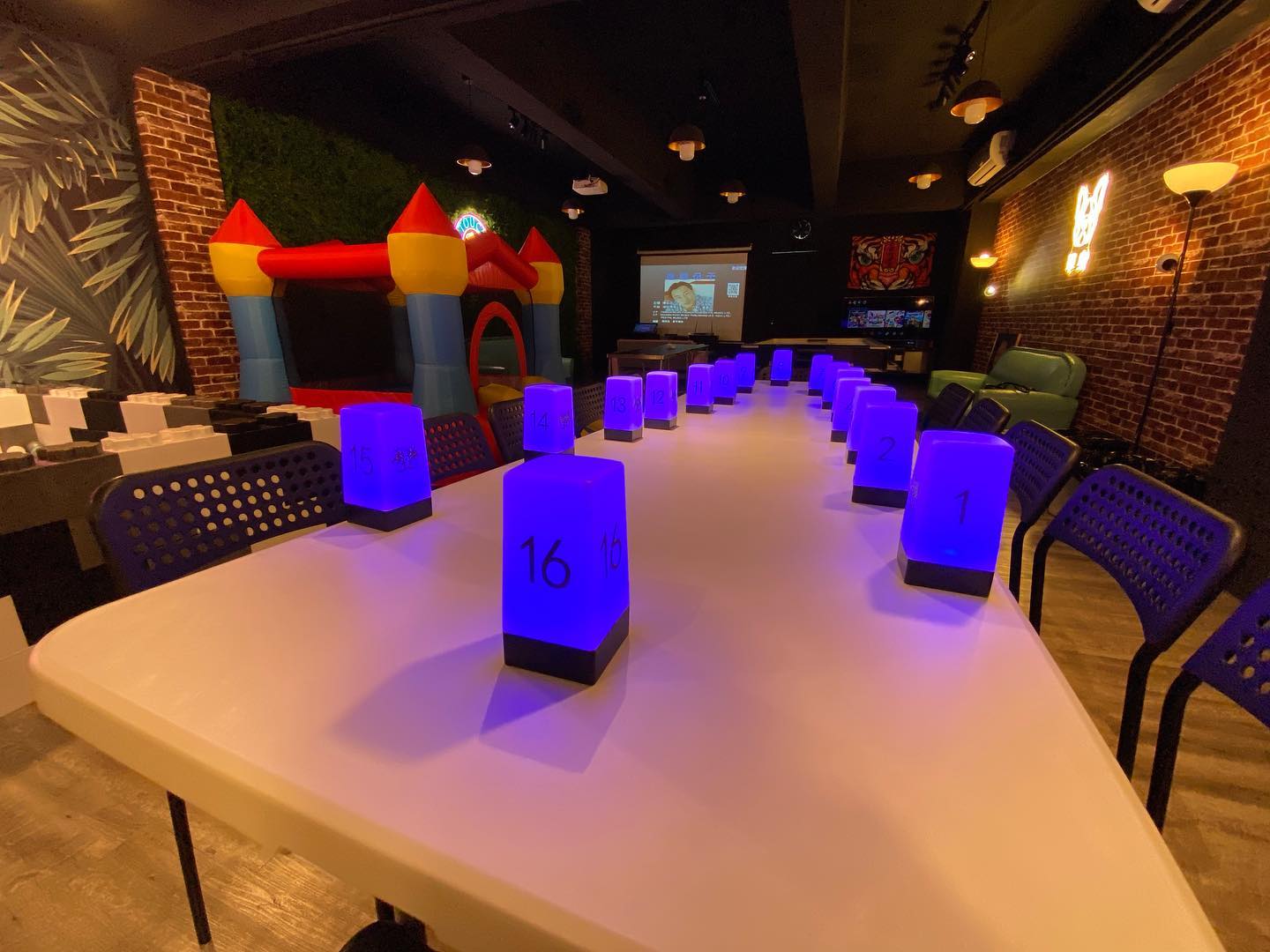 Touch Wood Partyroom-4